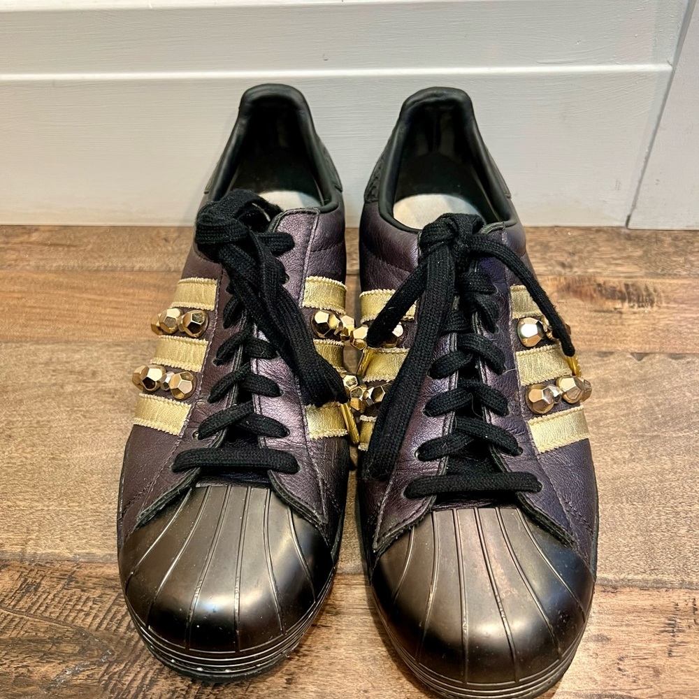 Adidas Namaste Shelltoe Superstar Sneakers Size 8